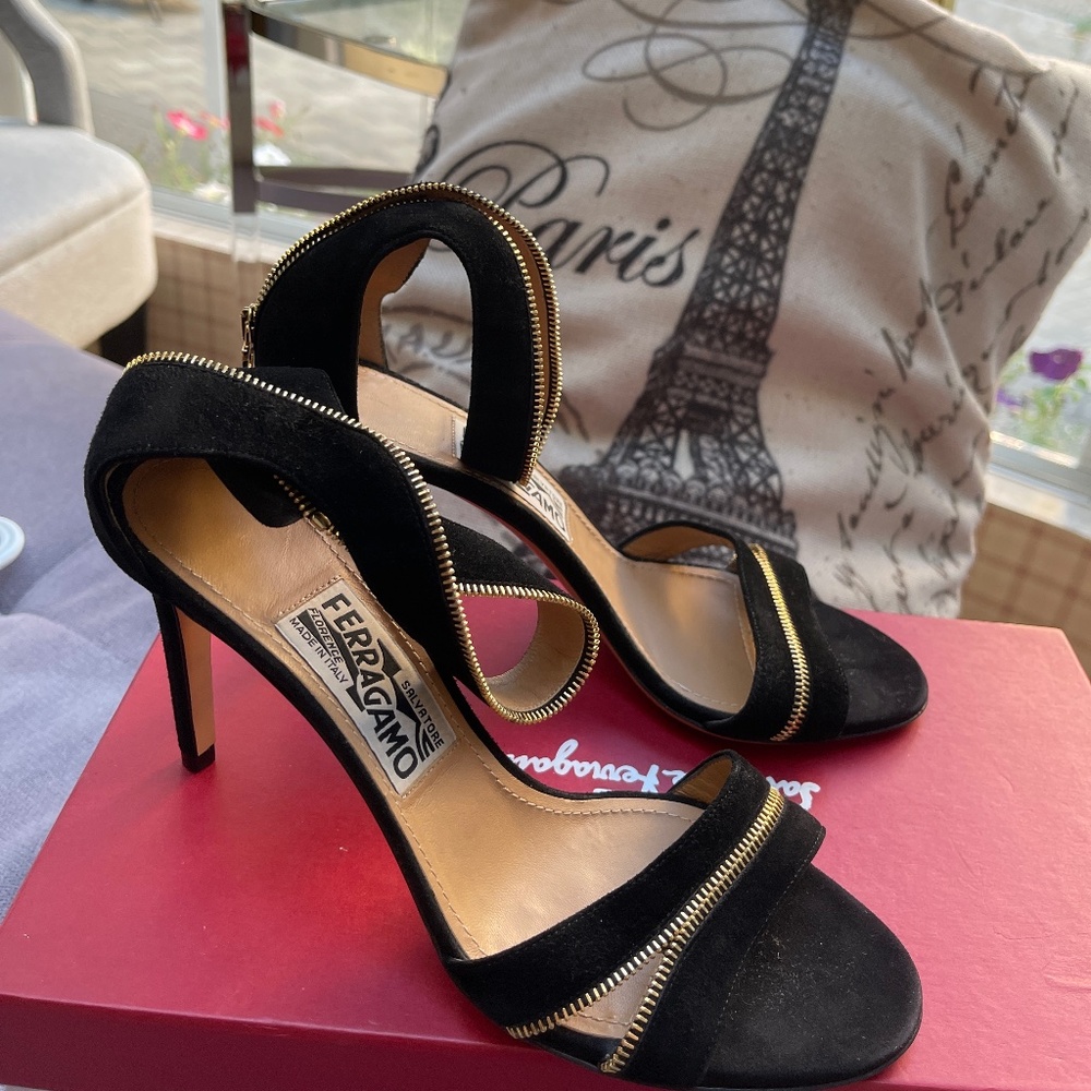 Brand new Salvatore Ferragamo Sandals! ♥️